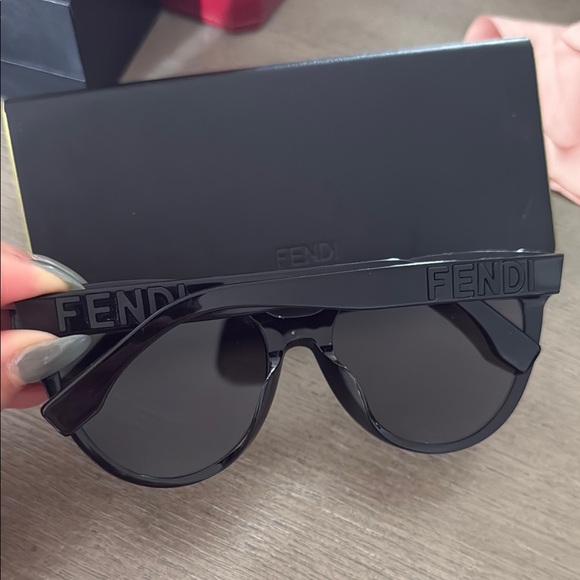 Fendi Black Bold Sunglasses Contemporary Design main image 3